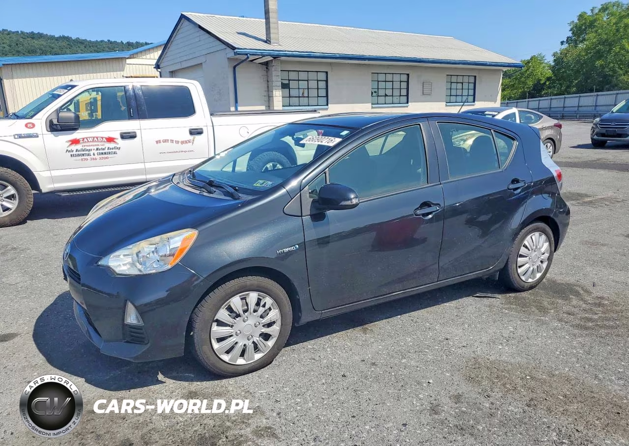 2014 Toyota Prius C Two