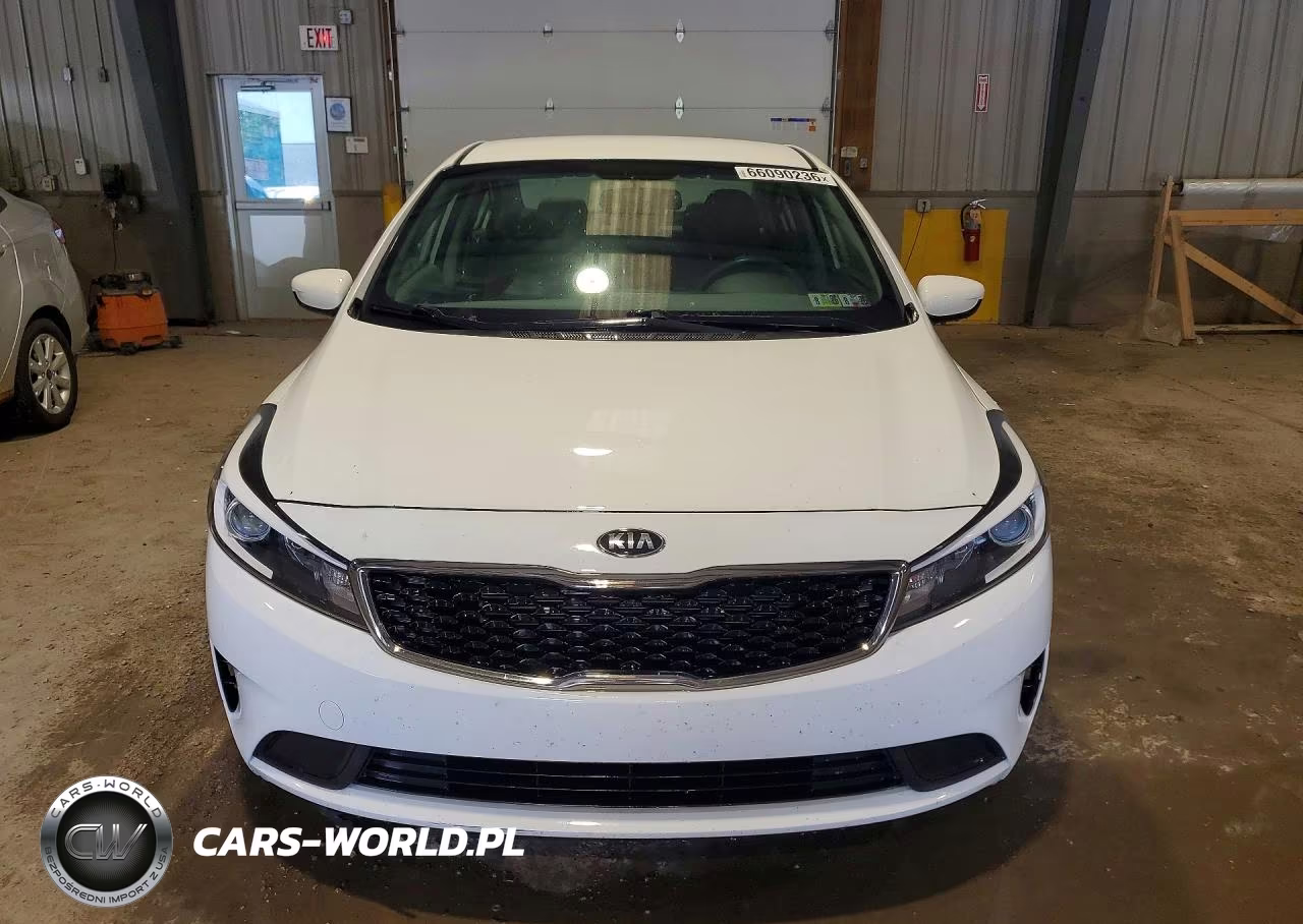 2017 Kia Forte Lx VIN:3KPFK4A70HE127521 - 5