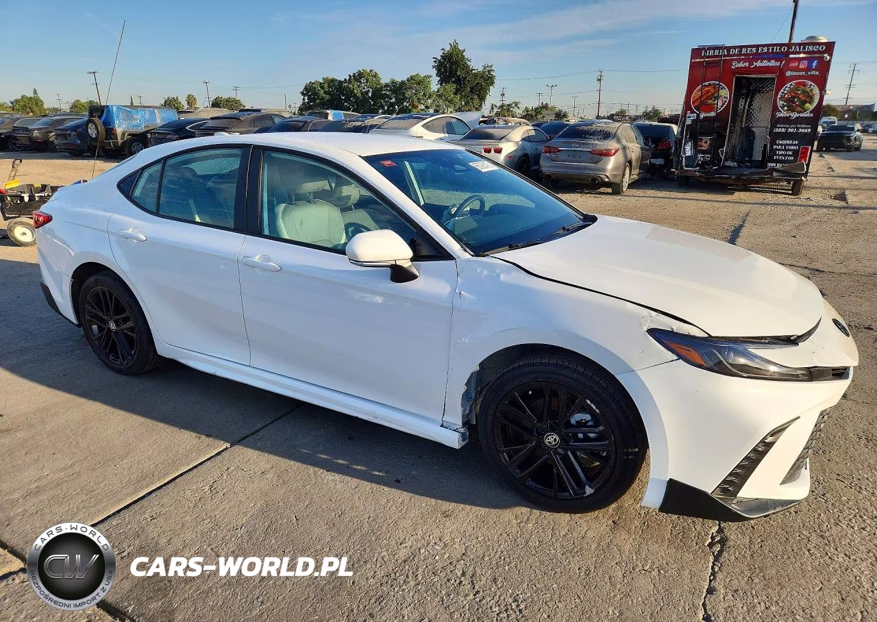 2026 Toyota Camry Se VIN:4T1DBADK8TU046424 - 4