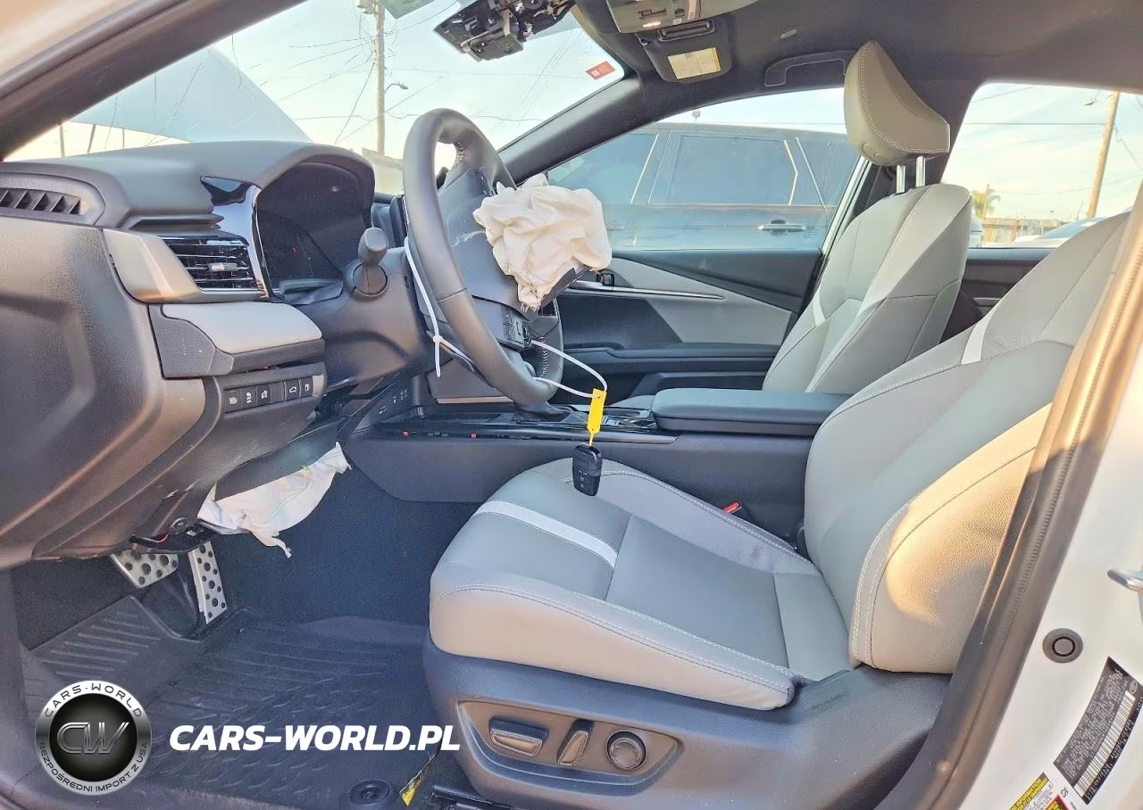 2026 Toyota Camry Se VIN:4T1DBADK8TU046424 - 7