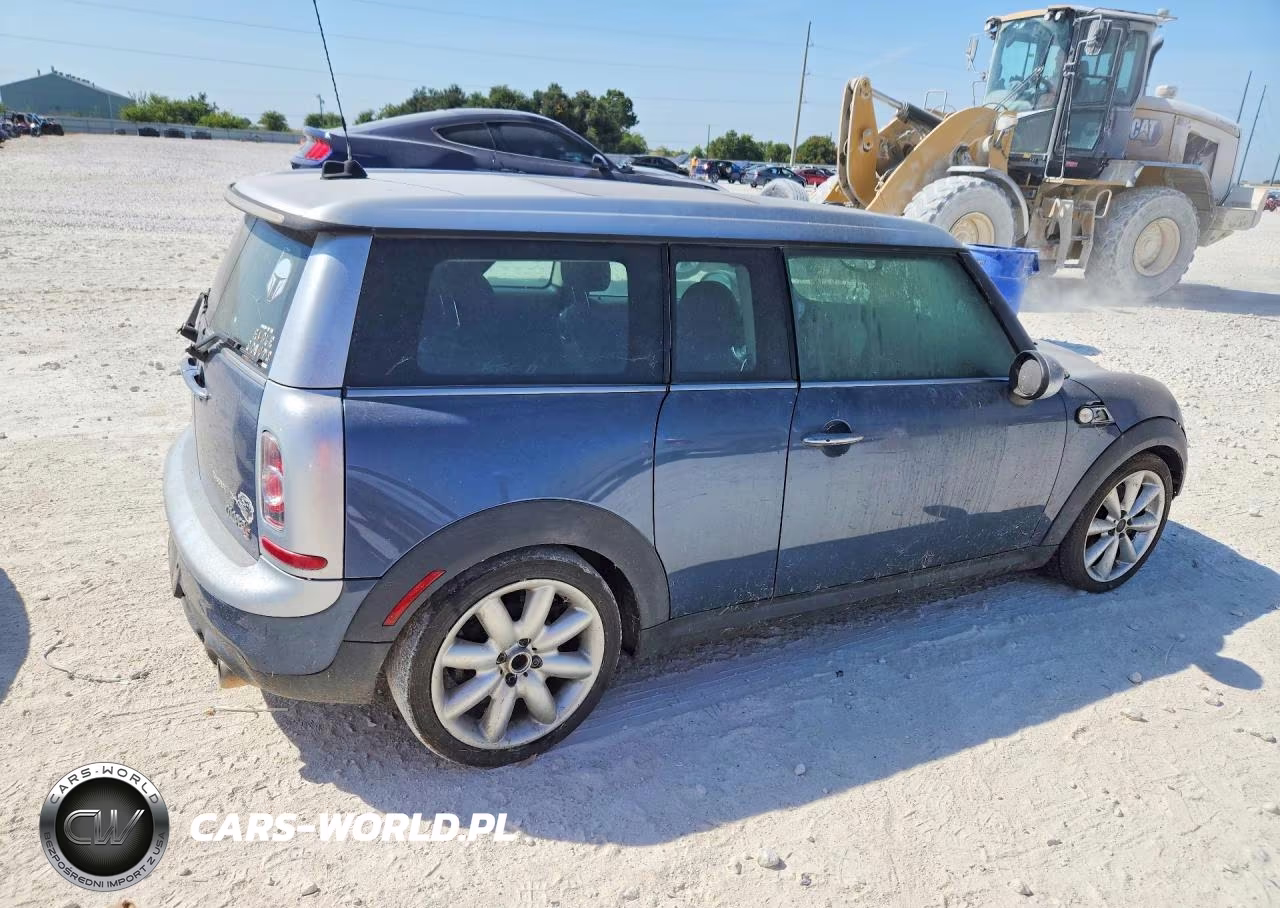 2011 Mini Cooper S Clubman VIN:WMWZG3C54BTY30085 - 3