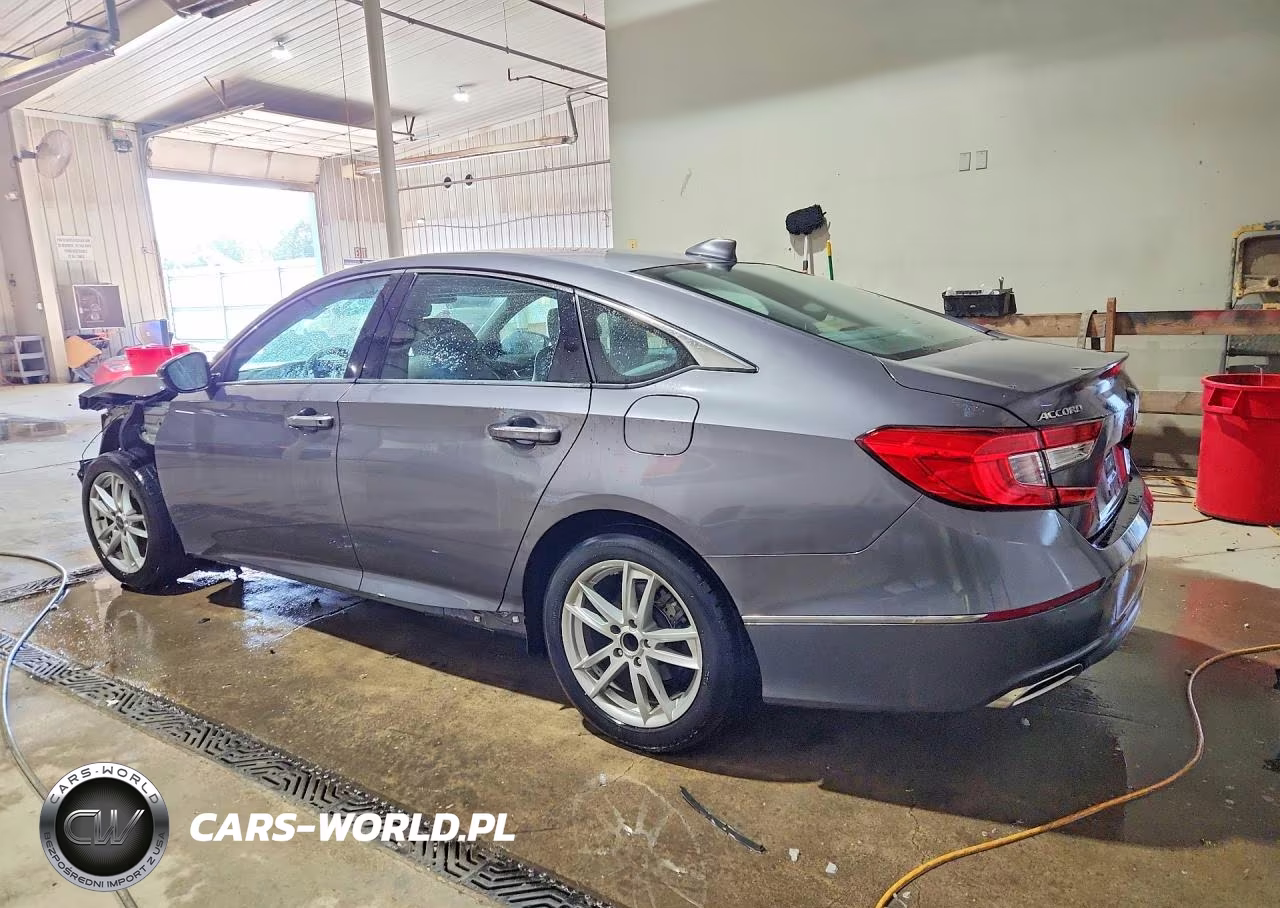 2018 Honda Accord Touring VIN:1HGCV2F95JA025070 - 2