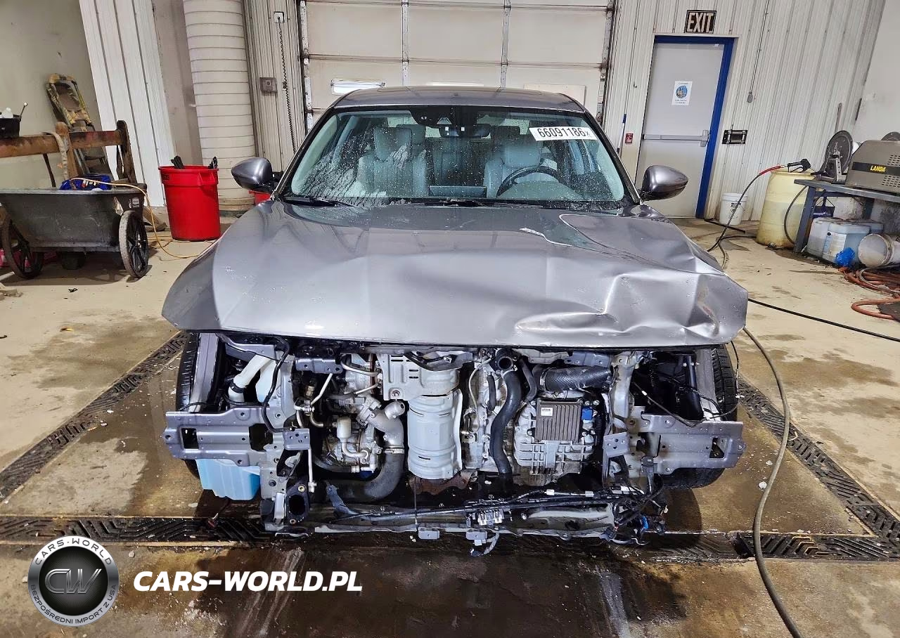 2018 Honda Accord Touring VIN:1HGCV2F95JA025070 - 5