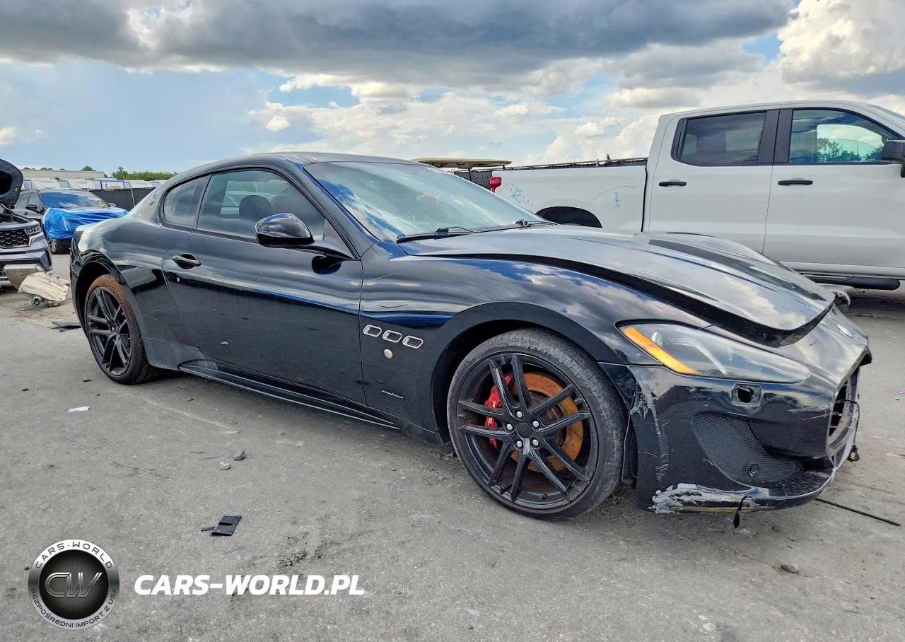 2015 Maserati Granturismo S VIN:ZAM45VLA2F0128412 - 4