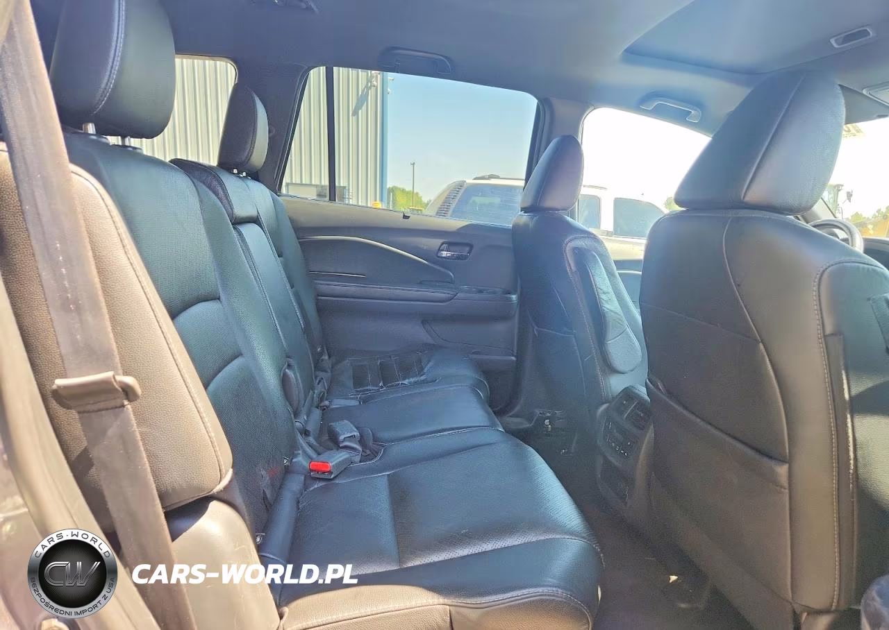 2021 Honda Passport Touring VIN:5FNYF8H91MB025483 - 10