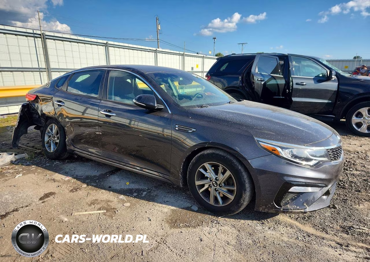 2019 Kia Optima Lx VIN:5XXGT4L32KG295252 - 4