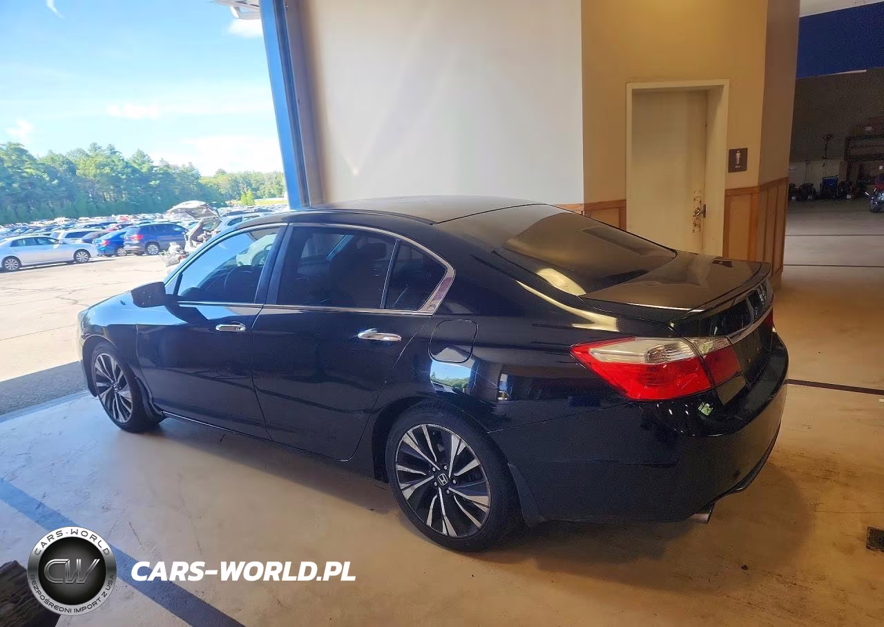 2015 Honda Accord Sport VIN:1HGCR2F52FA020210 - 2