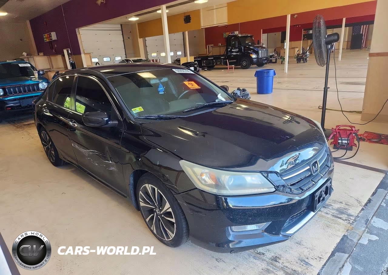 2015 Honda Accord Sport VIN:1HGCR2F52FA020210 - 4