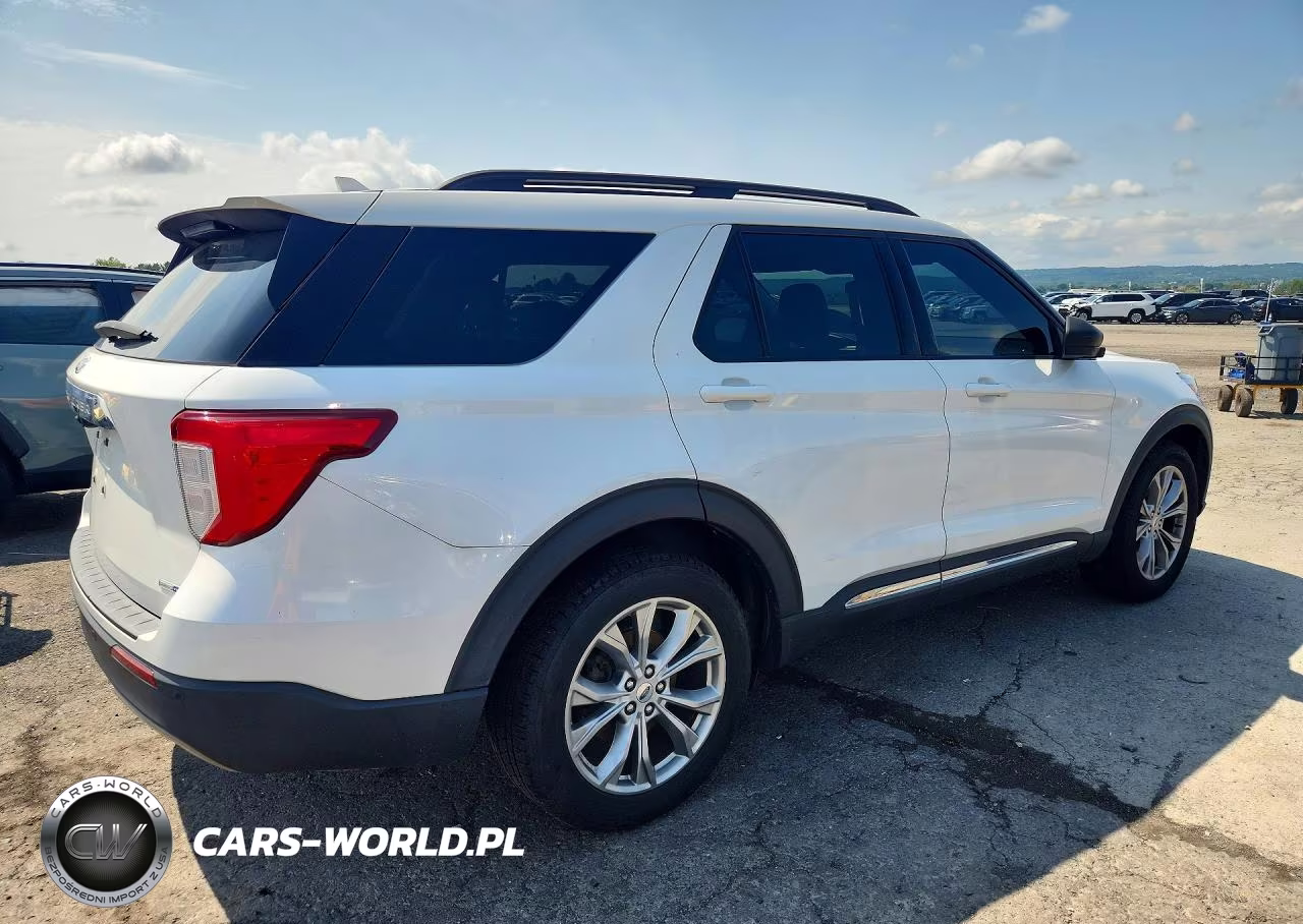 2020 Ford Explorer Xlt VIN:1FMSK8DH1LGB32287 - 3