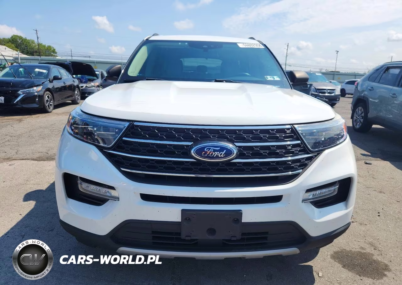 2020 Ford Explorer Xlt VIN:1FMSK8DH1LGB32287 - 5