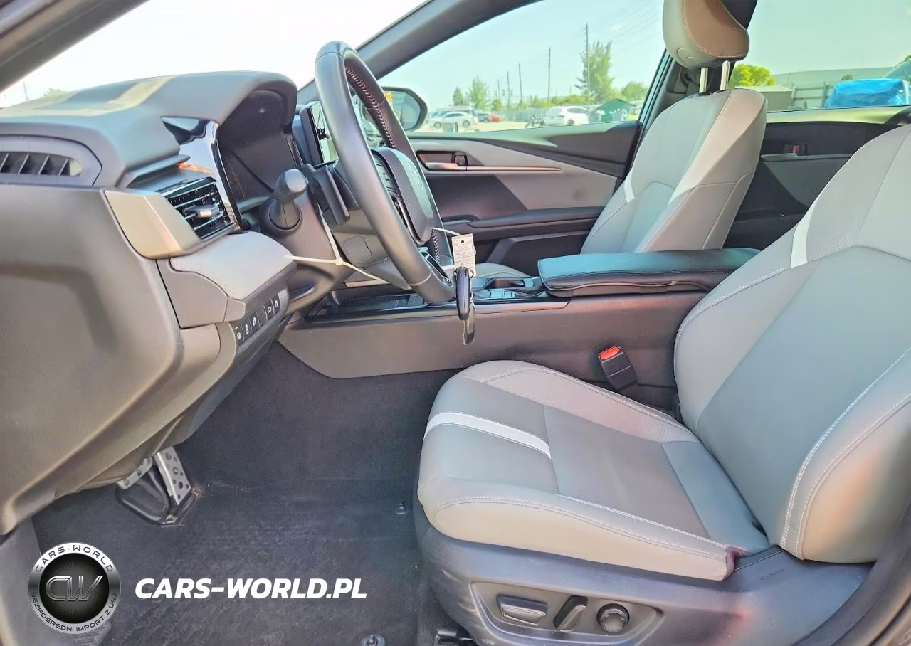 2025 Toyota Camry Se VIN:4T1DAACK1SU625256 - 7