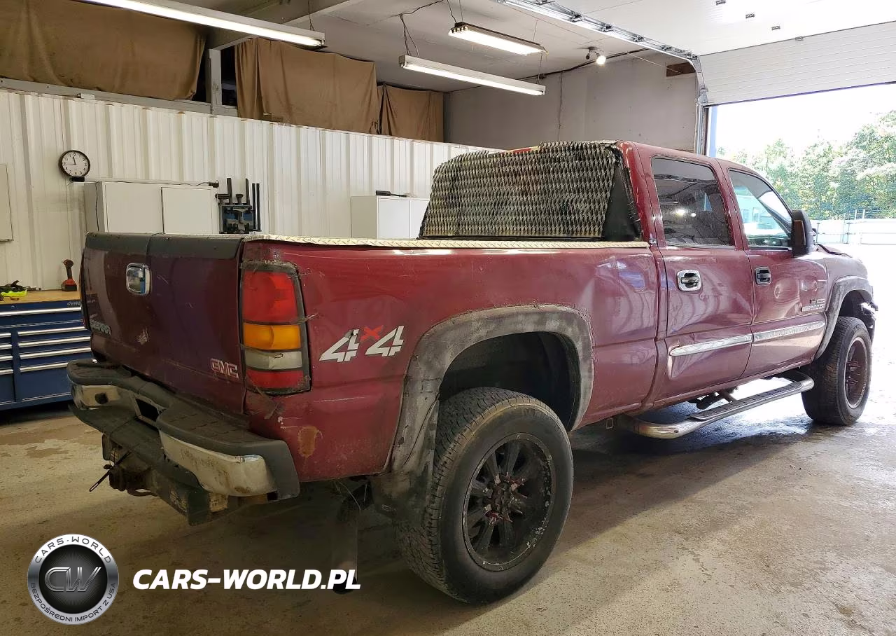2005 GMC Sierra K2500 Heavy Duty VIN:1GTHK23205F969016 - 3
