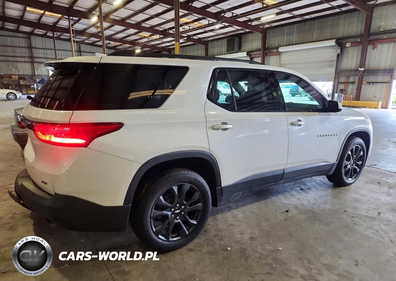 2018 Chevrolet Traverse Rs VIN:1GNERJKX2JJ169791 - 3