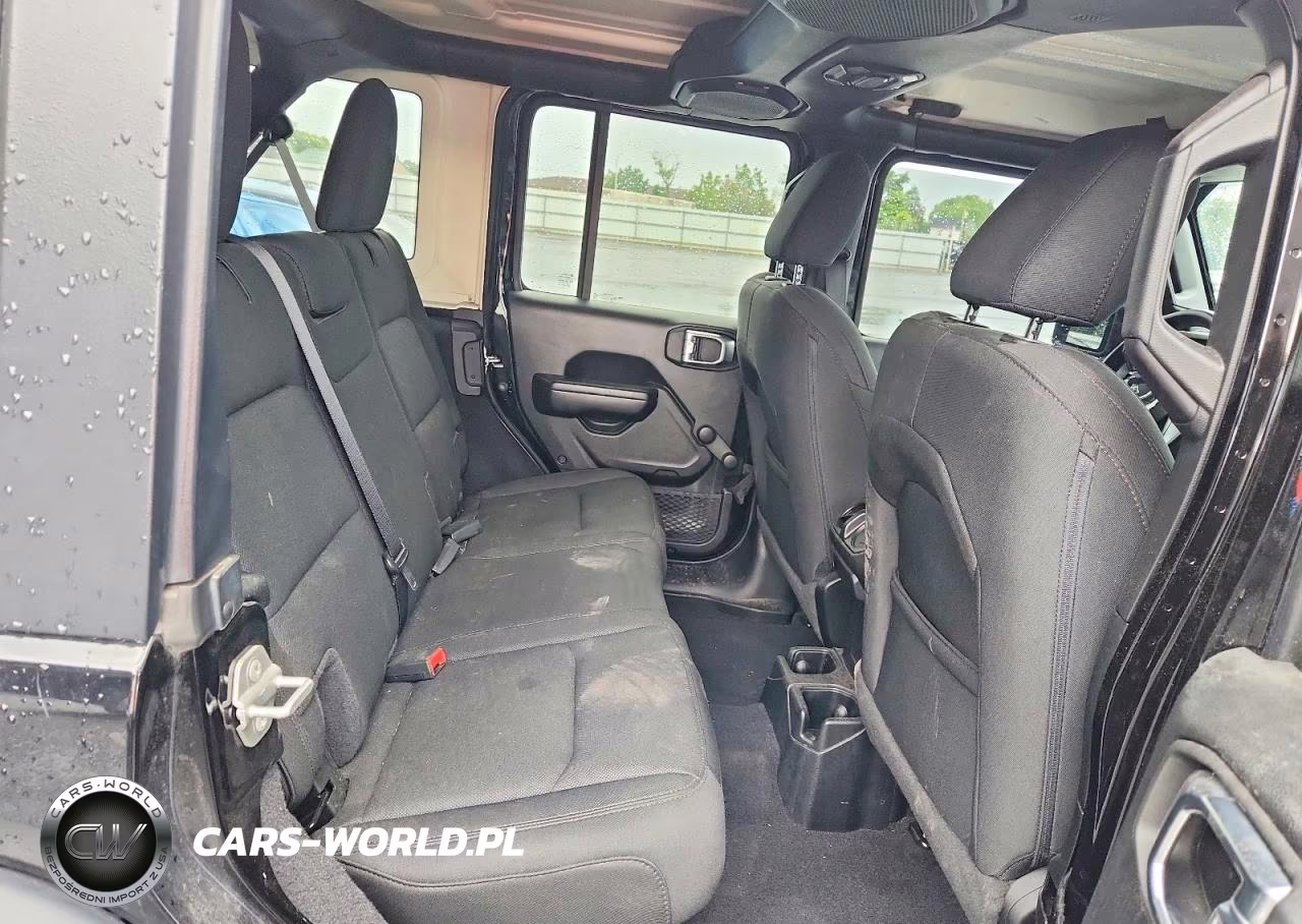 2021 Jeep Wrangler Unlimited Sport VIN:1C4HJXDN5MW638620 - 10