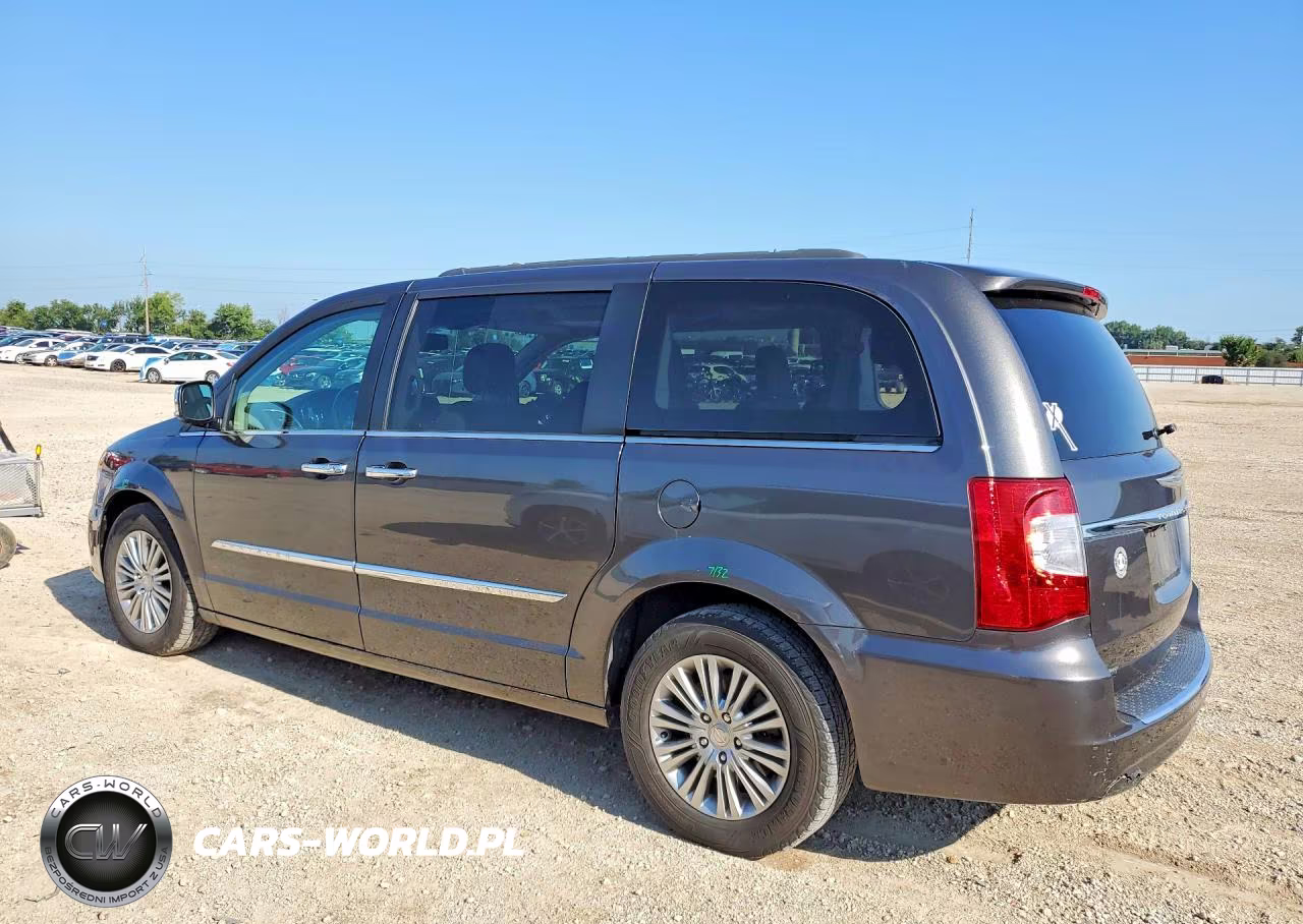 2016 Chrysler Town & Country Touring L VIN:2C4RC1CGXGR221831 - 2