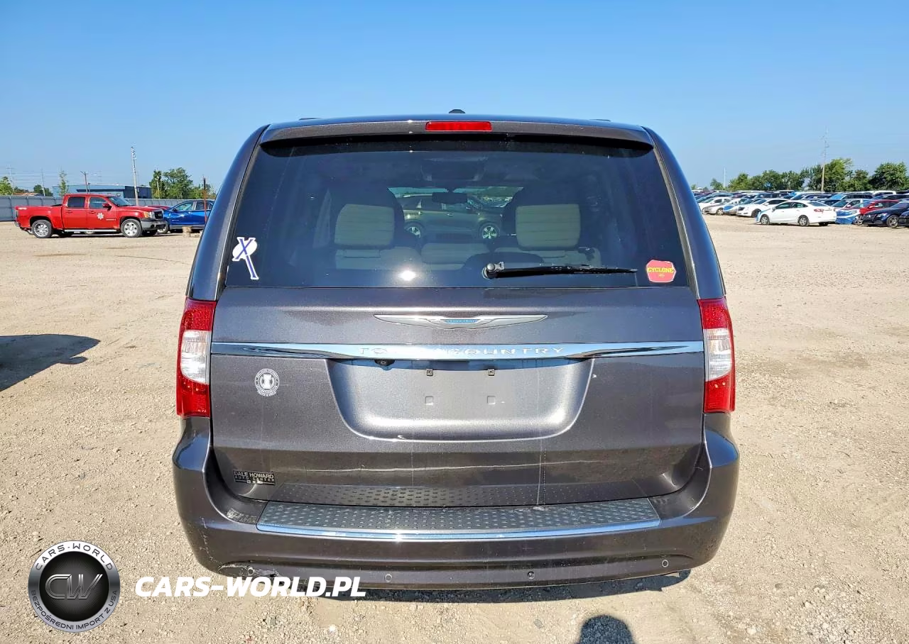 2016 Chrysler Town & Country Touring L VIN:2C4RC1CGXGR221831 - 6