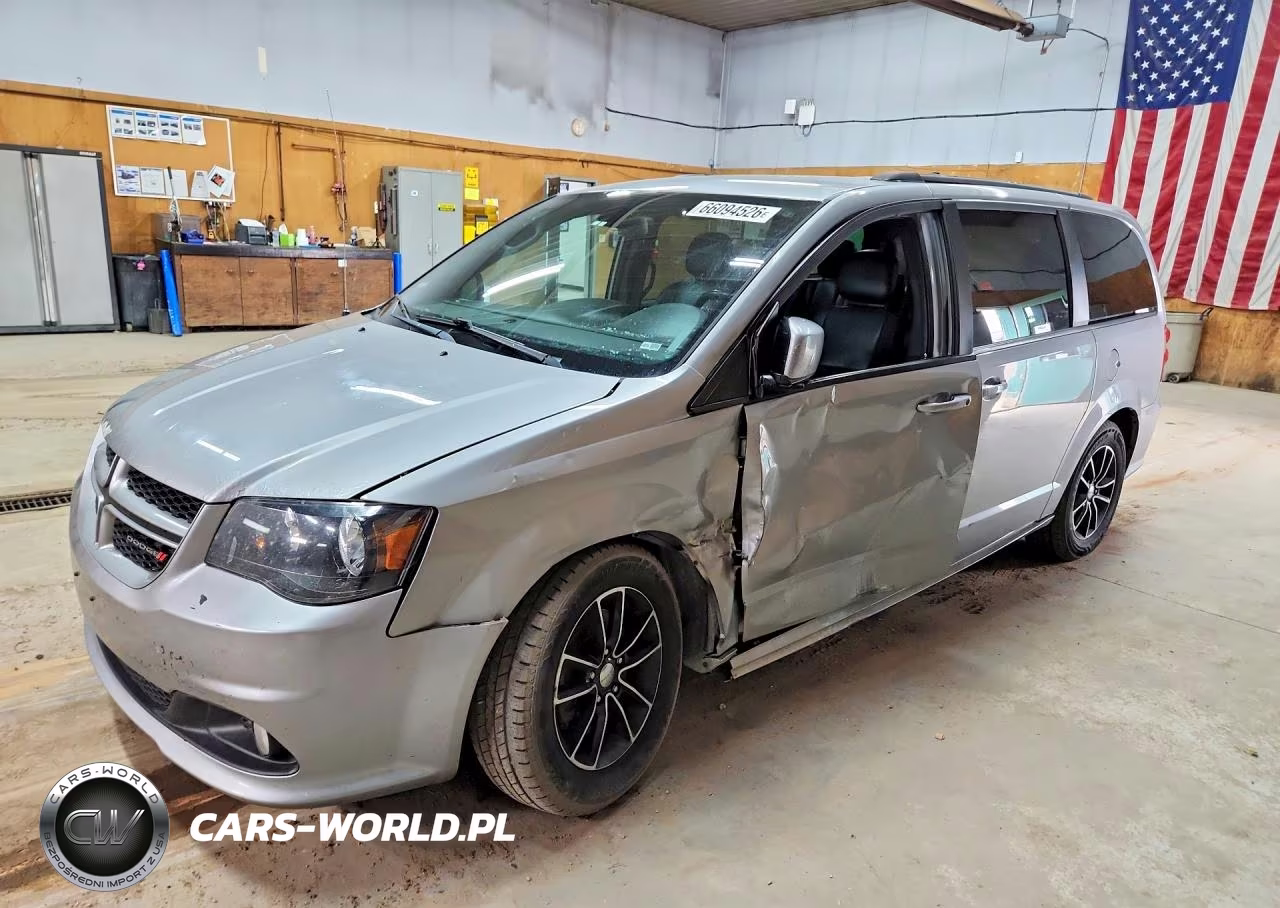 2018 Dodge Grand Caravan Gt VIN:2C4RDGEG9JR282415 - 1