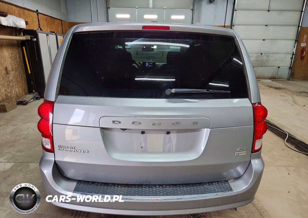 2018 Dodge Grand Caravan Gt VIN:2C4RDGEG9JR282415 - 6