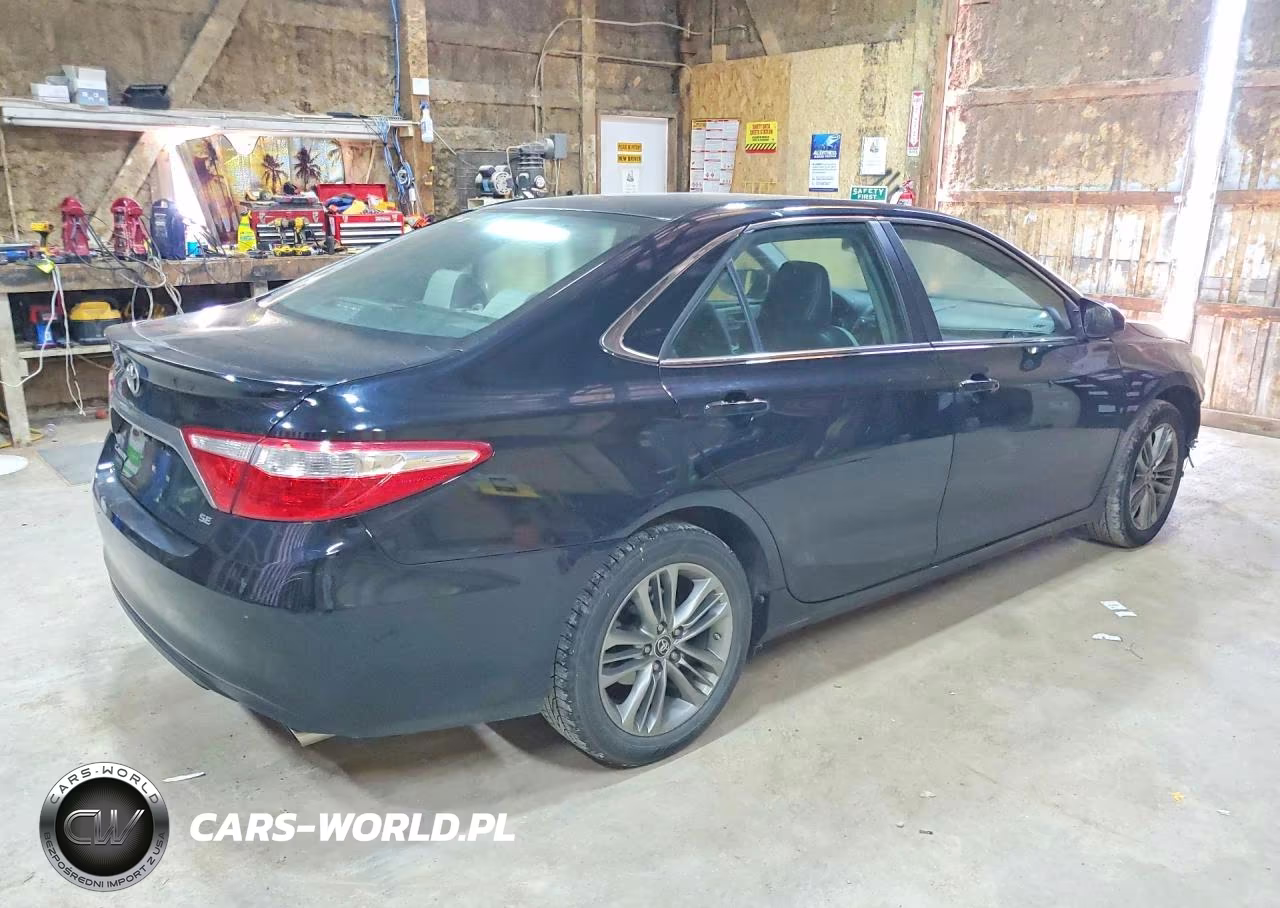 2015 Toyota Camry Se VIN:4T1BF1FK7FU031295 - 3