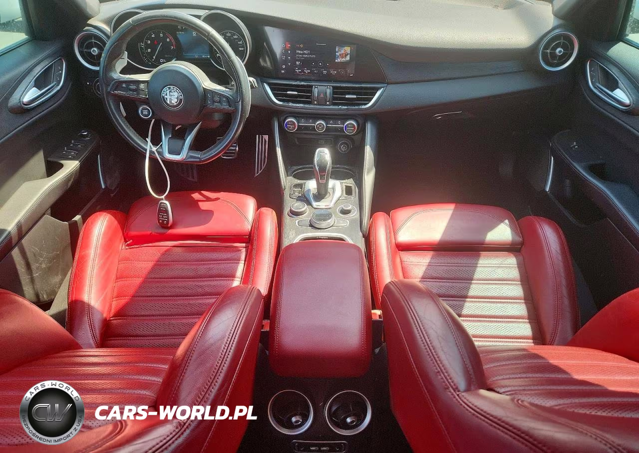2022 Alfa Romeo Giulia VIN:ZARFANAN5N7656651 - 8