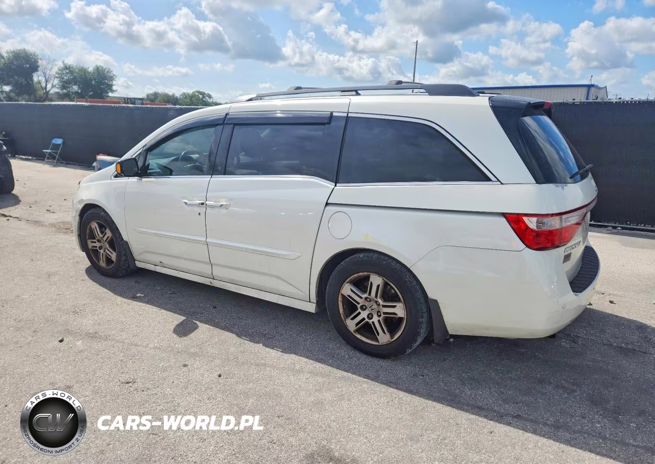 2013 Honda Odyssey Touring VIN:5FNRL5H9XDB078730 - 2