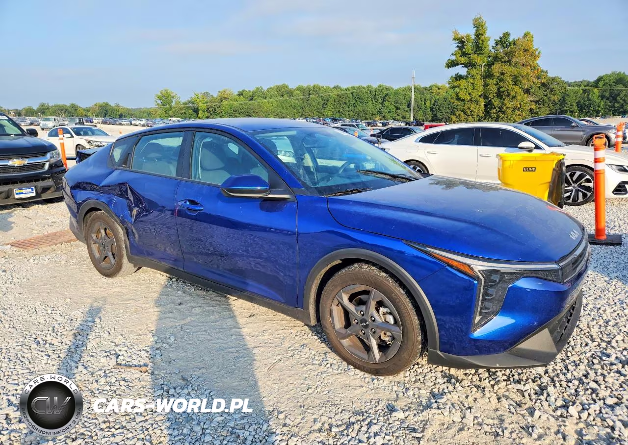 2025 Kia K4 Lxs VIN:3KPFT4DE7SE059488 - 4