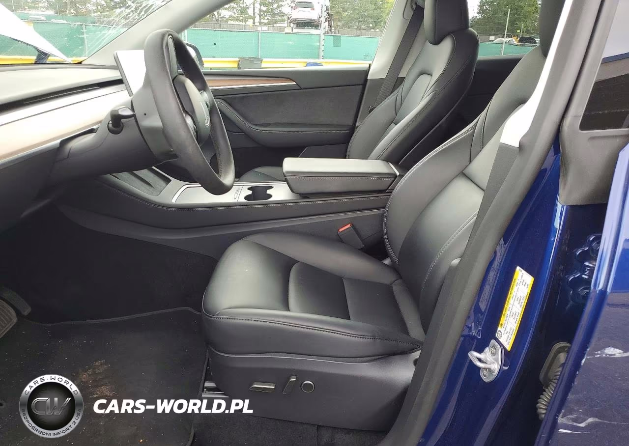 2024 Tesla Model Y VIN:7SAYGDEE4RF197878 - 7