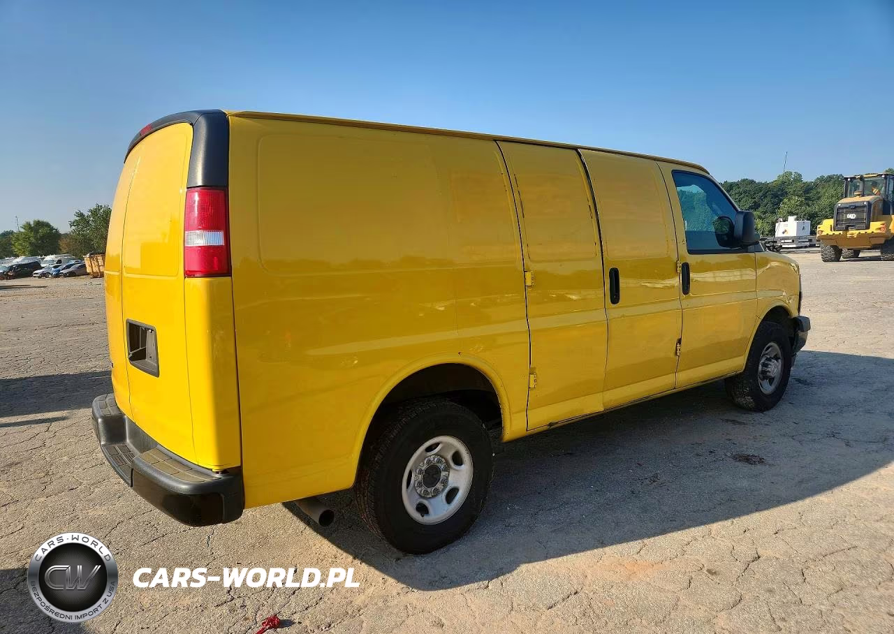 2020 Chevrolet Express G2500 VIN:1GCWGAFPXL1225783 - 3