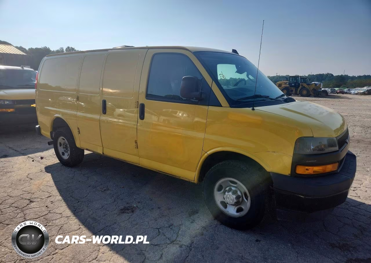 2020 Chevrolet Express G2500 VIN:1GCWGAFPXL1225783 - 4