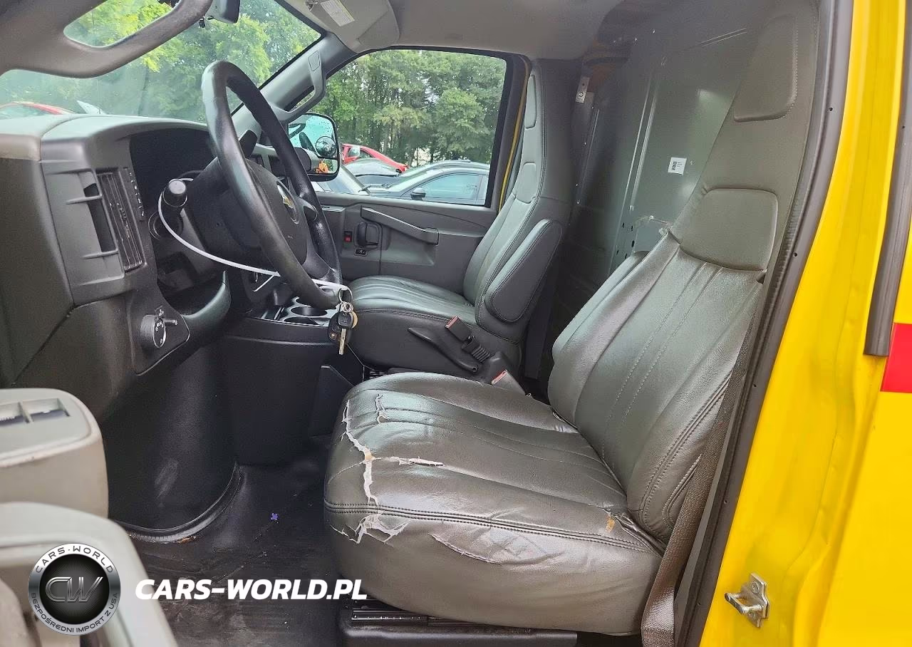 2020 Chevrolet Express G2500 VIN:1GCWGAFPXL1225783 - 7