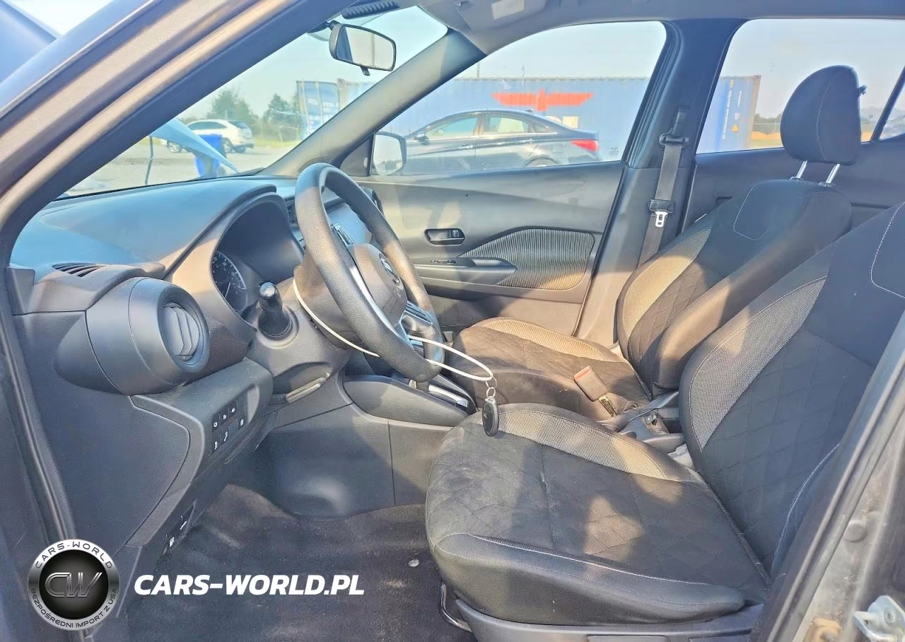 2020 Nissan Kicks S VIN:3N1CP5BV9LL561418 - 7