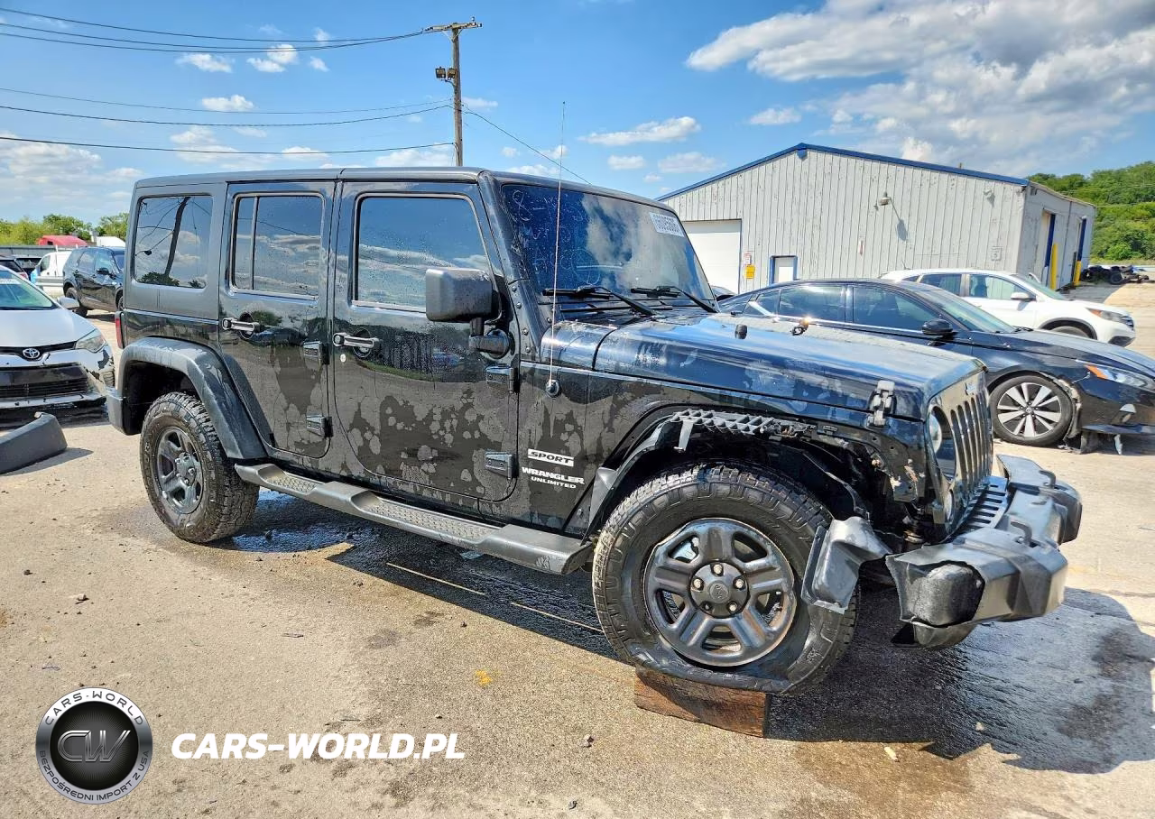2015 Jeep Wrangler Unlimited Sport VIN:1C4BJWDG9FL767479 - 4