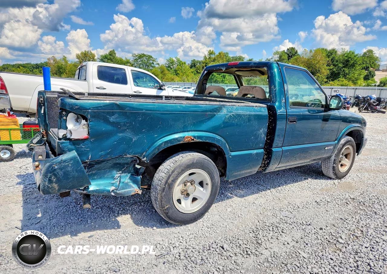 1997 Chevrolet S Truck S10 VIN:1GCCS144XVK157749 - 3