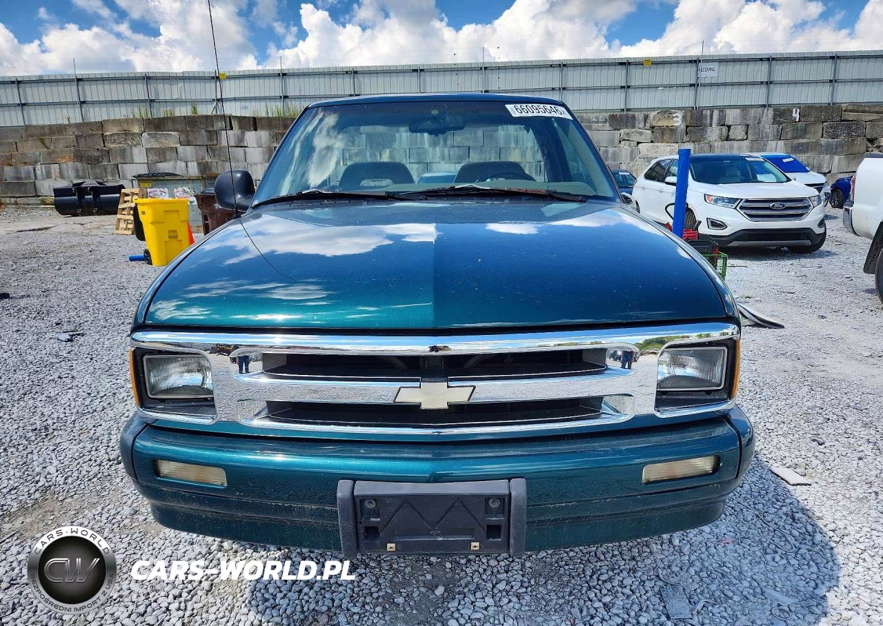 1997 Chevrolet S Truck S10 VIN:1GCCS144XVK157749 - 5