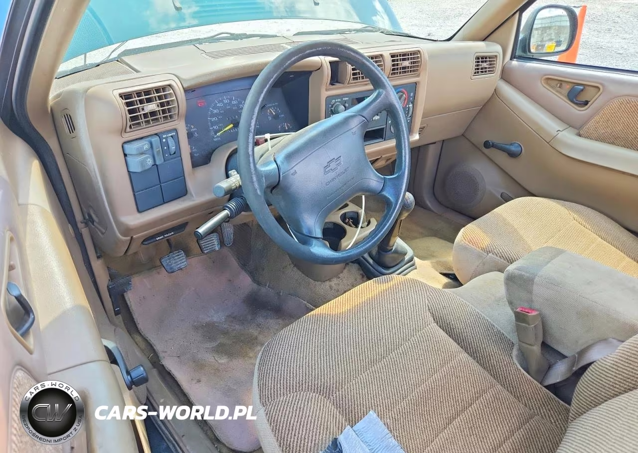1997 Chevrolet S Truck S10 VIN:1GCCS144XVK157749 - 8