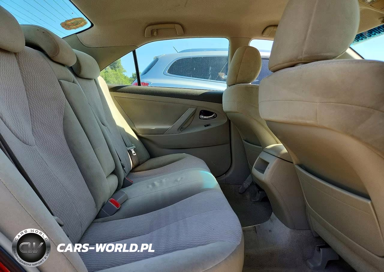 2010 Toyota Camry Le VIN:4T1BF3EK4AU057746 - 10