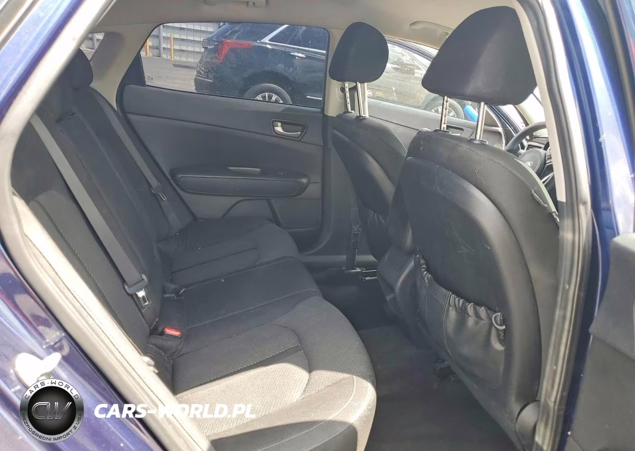 2018 Kia Optima Lx VIN:5XXGT4L35JG214422 - 10