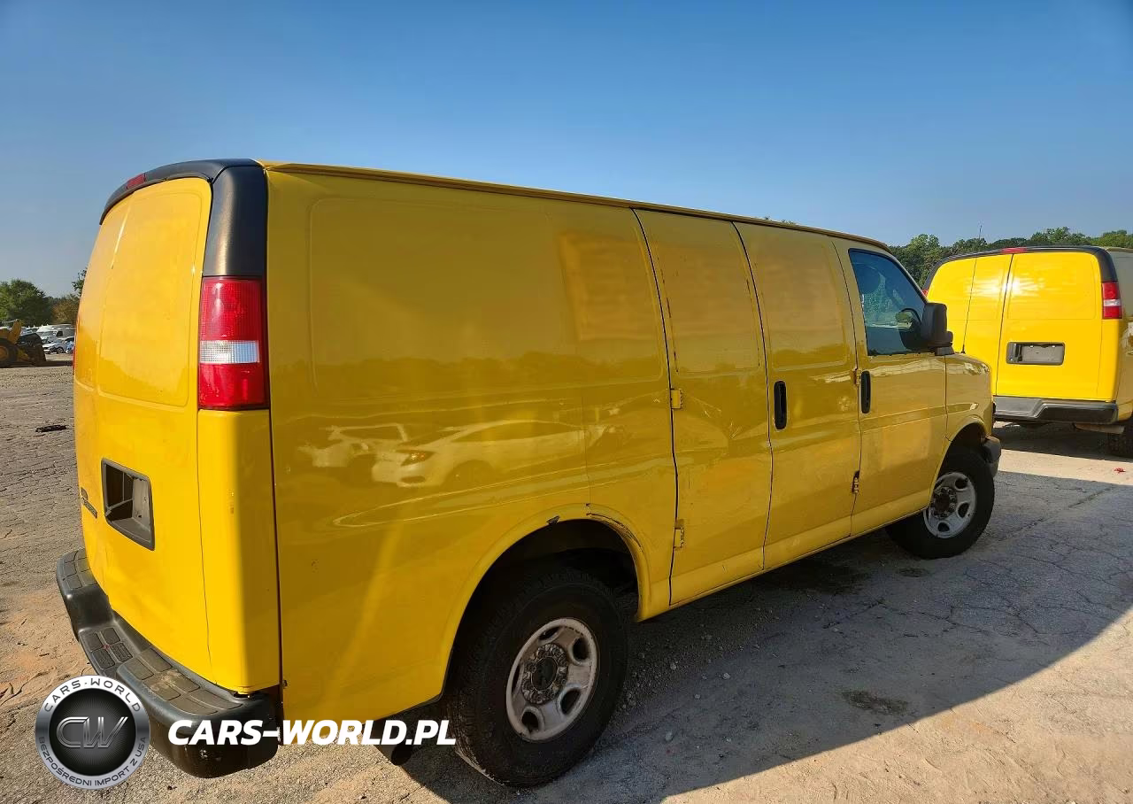 2020 Chevrolet Express G2500 VIN:1GCWGAFPXL1226884 - 3