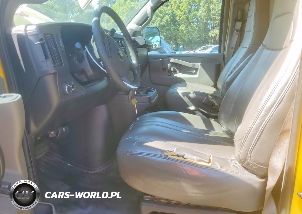 2020 Chevrolet Express G2500 VIN:1GCWGAFPXL1226884 - 7