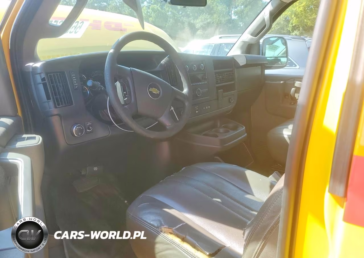 2020 Chevrolet Express G2500 VIN:1GCWGAFPXL1226884 - 8
