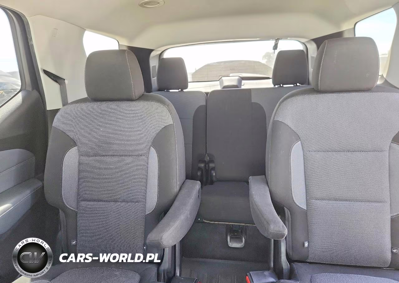 2019 Chevrolet Traverse Lt VIN:1GNERGKW5KJ231941 - 10