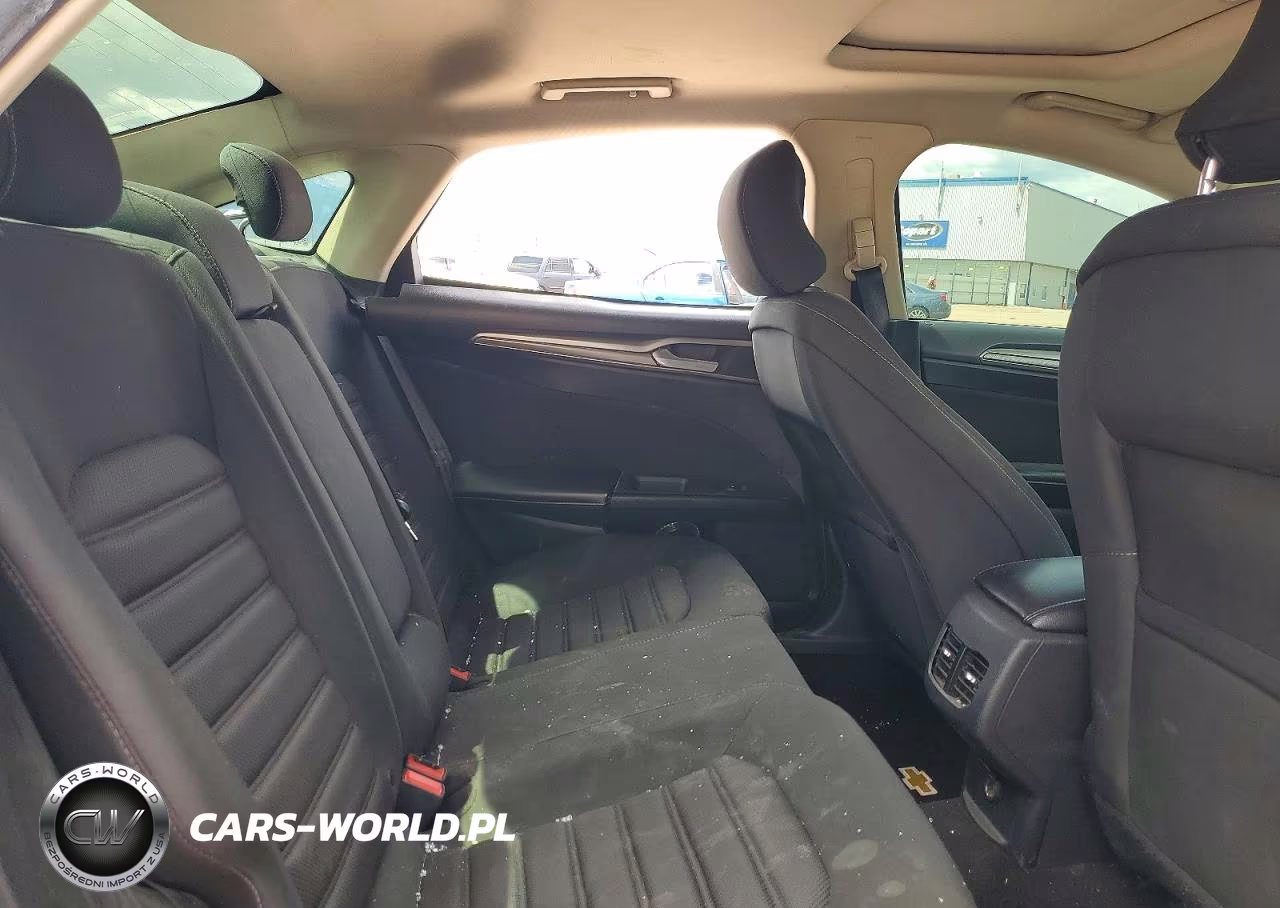 2019 Ford Fusion Se VIN:3FA6P0T9XKR237376 - 10