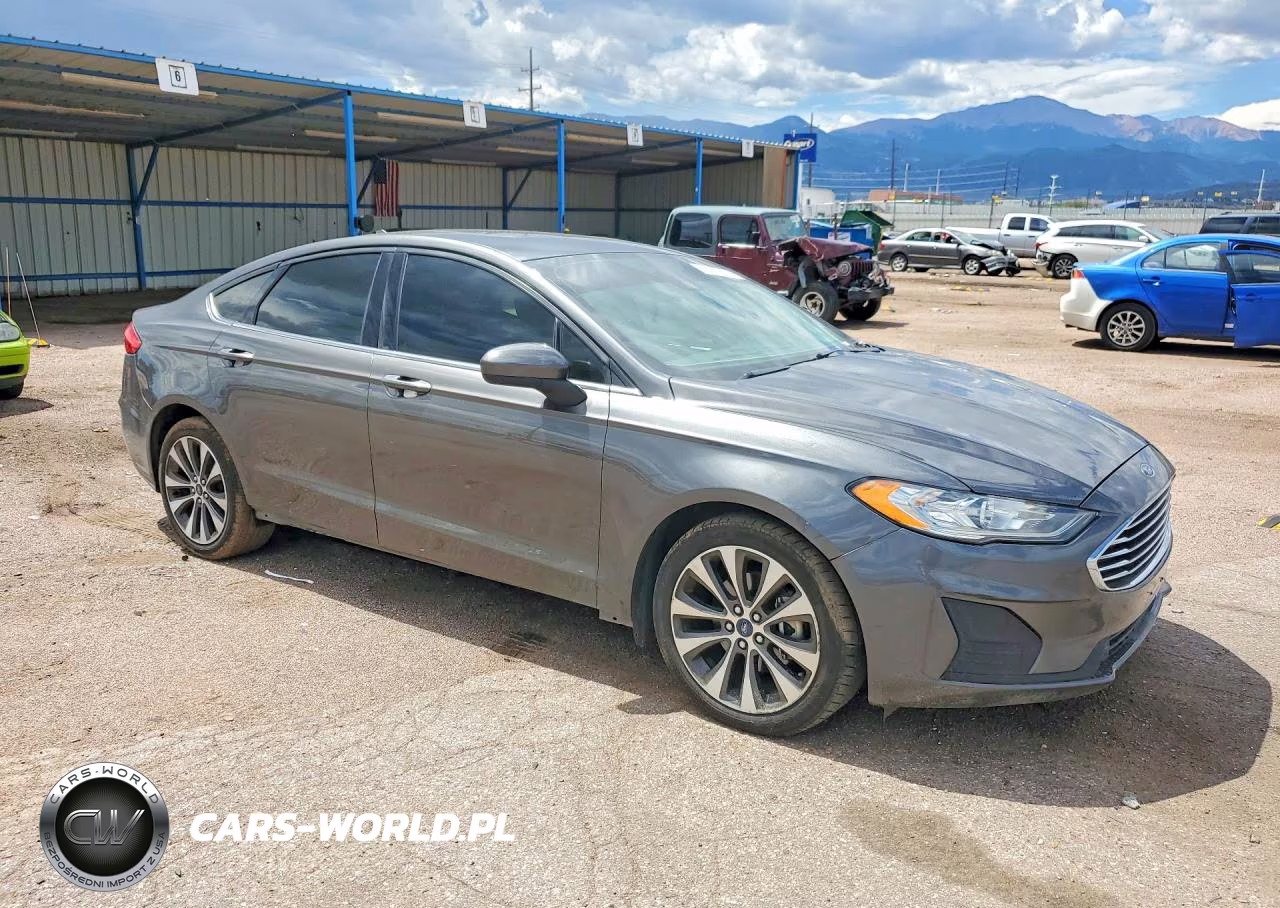 2019 Ford Fusion Se VIN:3FA6P0T9XKR237376 - 4