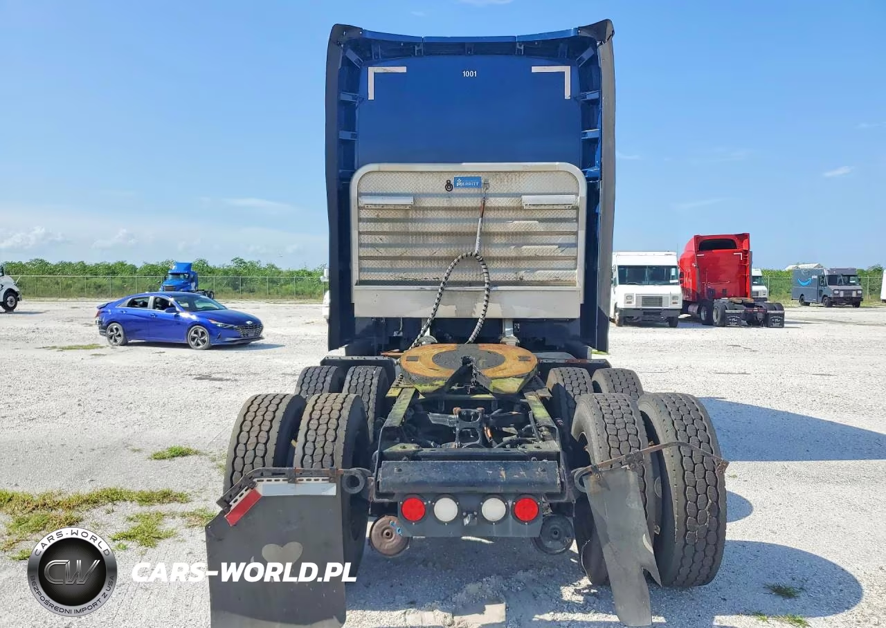 2017 Kenworth Construction T680 VIN:1XKYDP9X1HJ161449 - 6