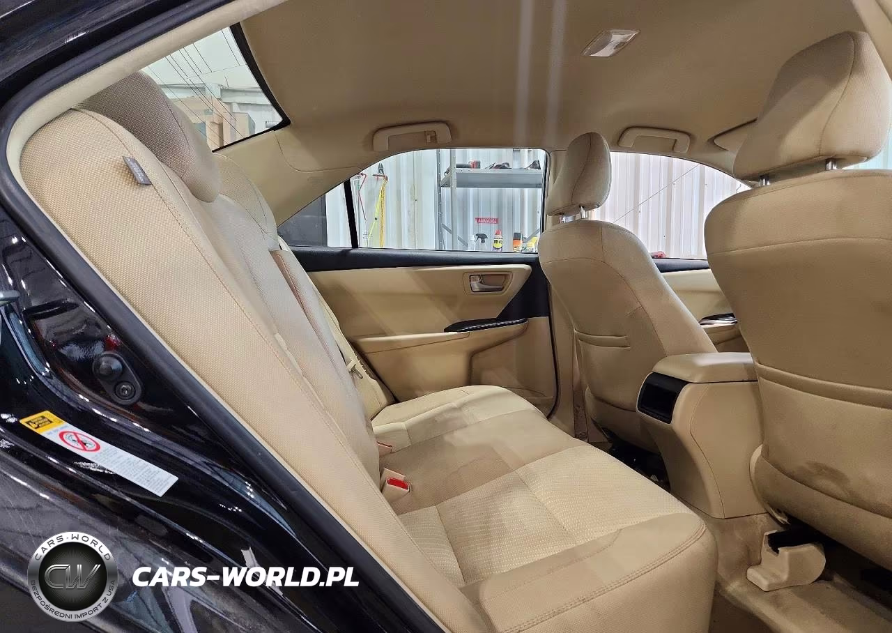 2017 Toyota Camry Hybrid Le VIN:4T1BD1FK8HU205481 - 10