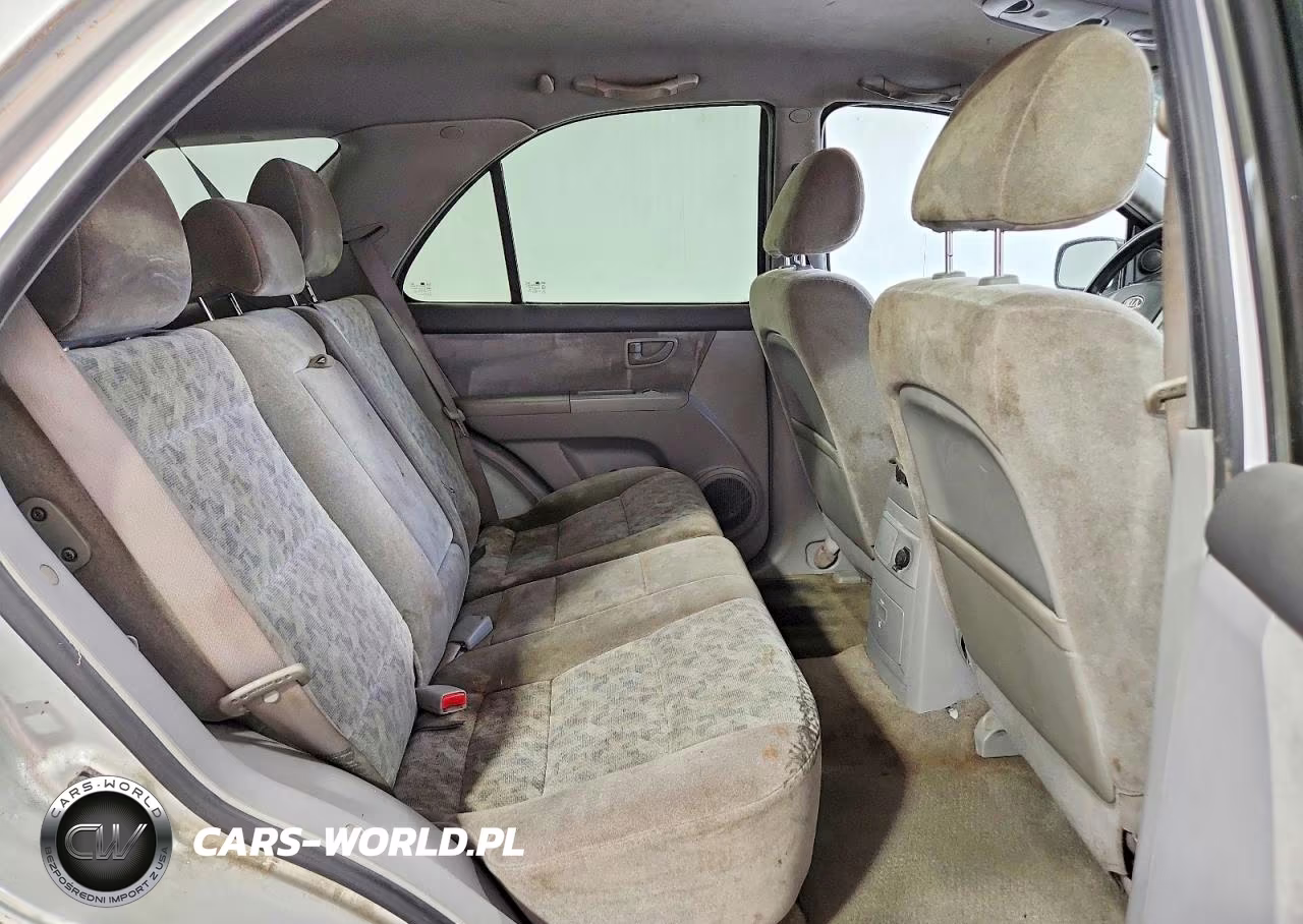 2008 Kia Sorento Base VIN:KNDJD735185791565 - 11