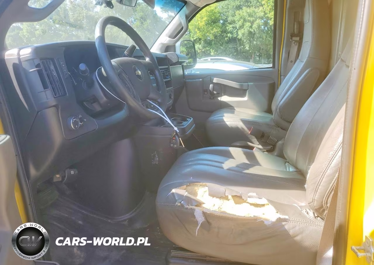 2020 Chevrolet Express G2500 VIN:1GCWGAFP4L1227013 - 7