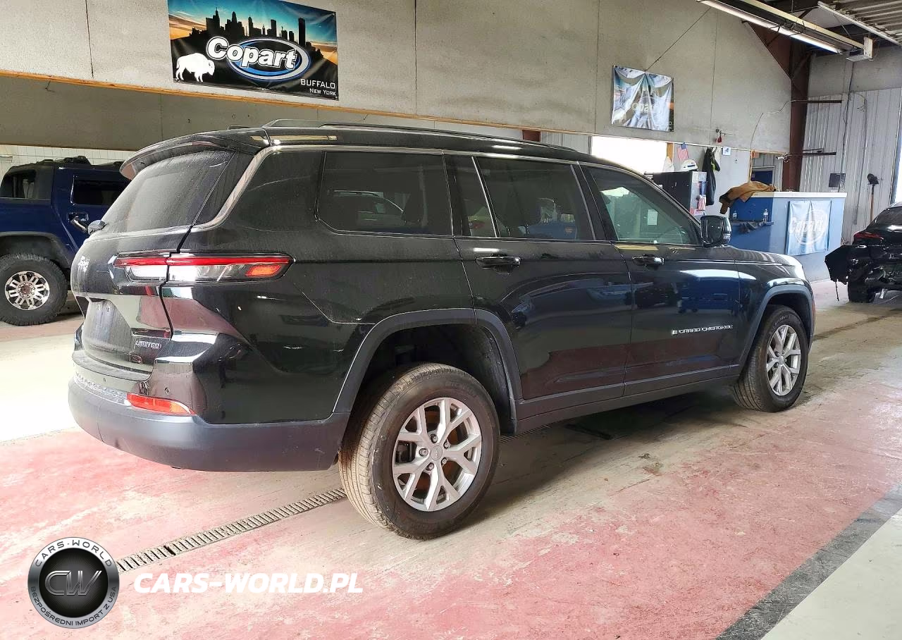 2024 Jeep Grand Cherokee L Limited VIN:1C4RJKBG0R8927525 - 3