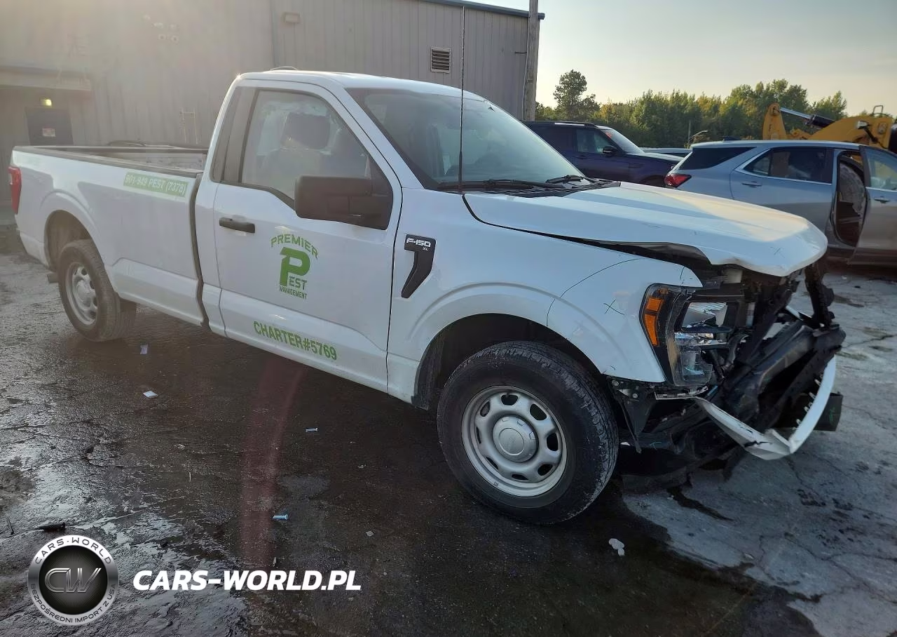2023 Ford F150 VIN:1FTMF1CP5PKF74932 - 4