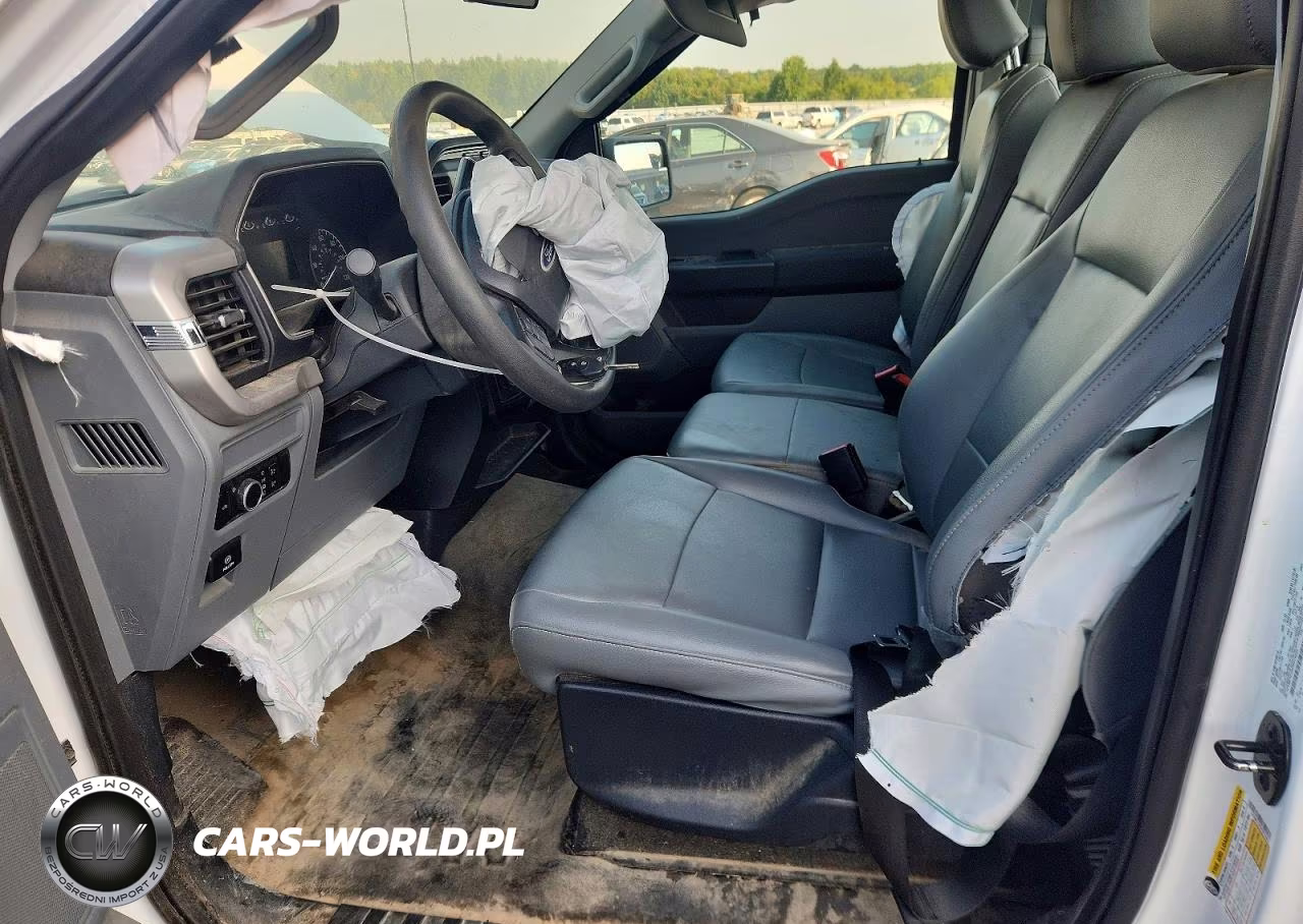 2023 Ford F150 VIN:1FTMF1CP5PKF74932 - 7